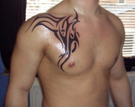 tatouage tribal. Tatouage tribal